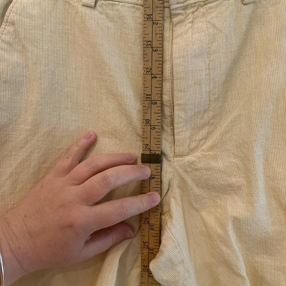Banana Republic Tan Flat Front Shorts Men’s Size 30
